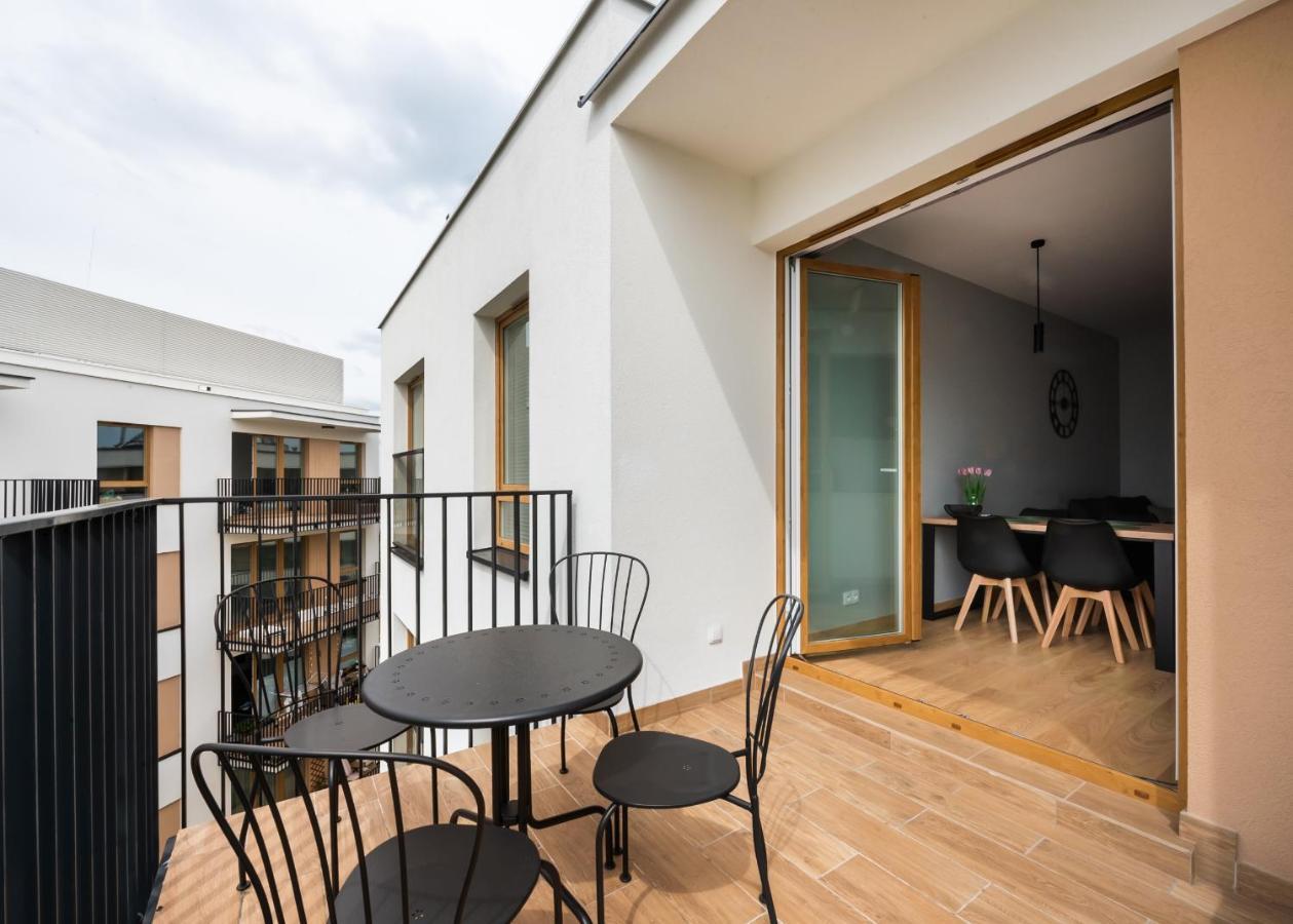 Wola Skwer Sunny Apartment Warszawa Eksteriør billede